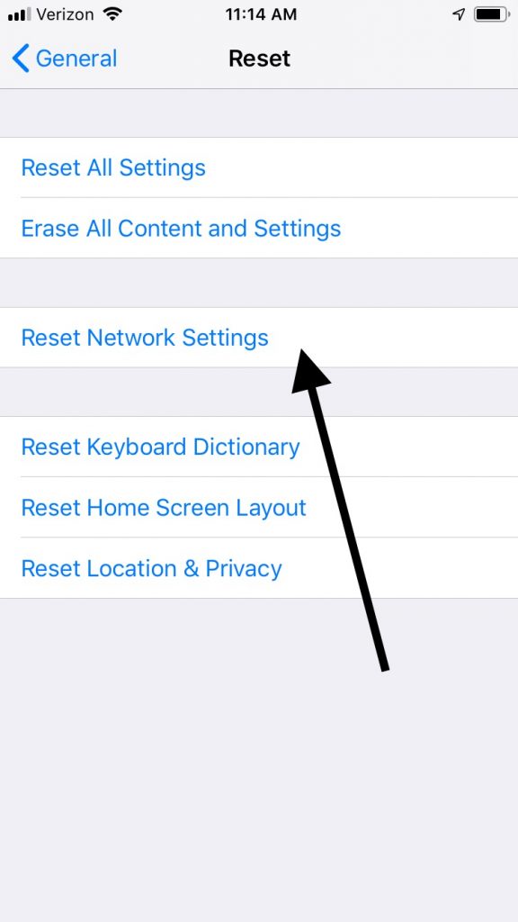 私のiPhoneが検索と言っている場合、ネットワーク設定をリセットします