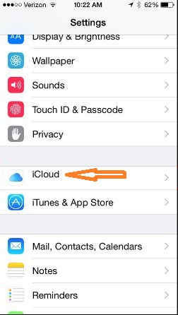 iPhone設定からiCloudに移動します
