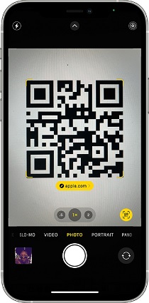 iPhoneでカメラアプリを使用してQRコードをスキャンします